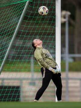 Goalkeeper Disa Hellwig
