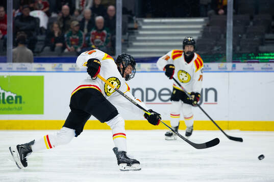 Brynäs Elin Svensson skjuter 0-2