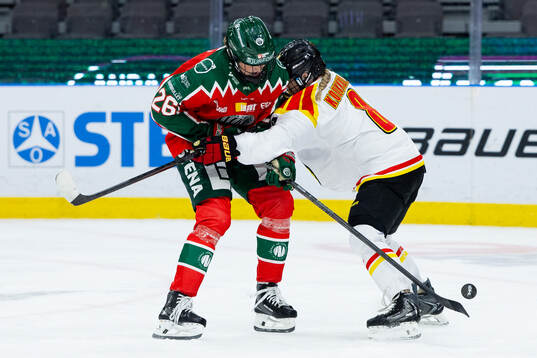 Frölundas Hanna Olsson och Brynäs Oona Koukkula