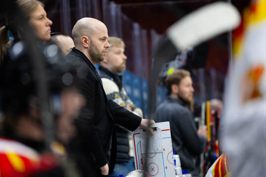 Brynäs tränare Filip Eriksson