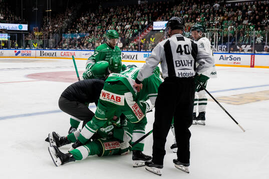 Rögles Josh Dickinson får vård
