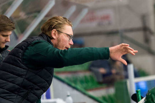 Tingsryds AIFs assisterande tränare Oscar Holst