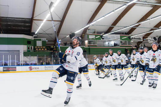 Visby Romas Anton Svensson jublar