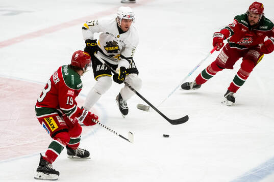 AIKs Alfred Barklund samt Modos Tyler Kelleher och Måns