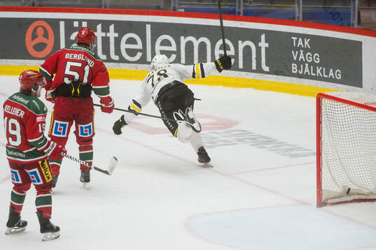 AIKs Oliver Johansson gör 2-6 målet