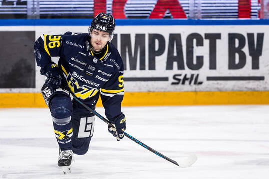 HV71s Nikola Pasic