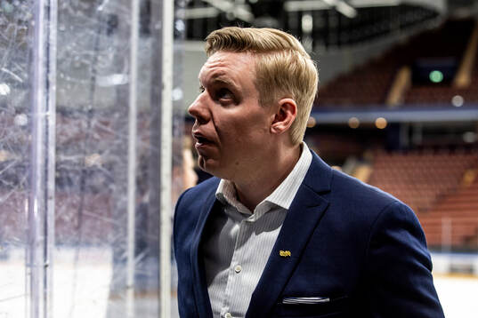 HV71s tränare Anton Blomqvist
