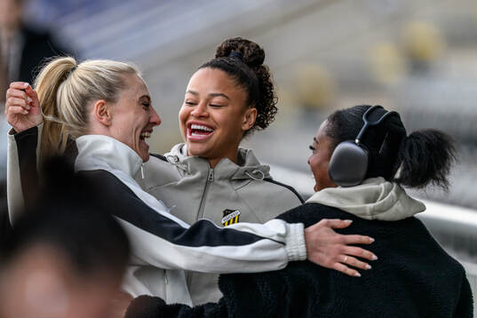 Rebecka Blomqvist of Frankfurt and Felicia Schröder and