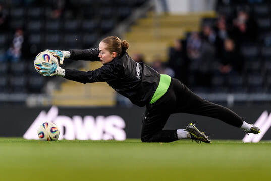 Goalkeeper Fanney Birkisdottir of Häcken