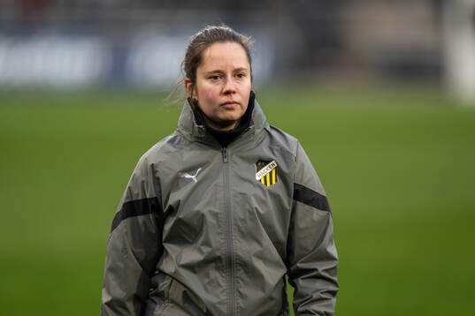 Assistant coach Tiina Jukarainen of Häcken