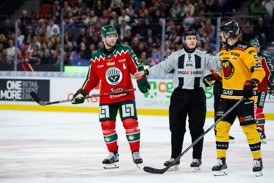Frölundas Christian Folin och Luleås Markus Nurmi