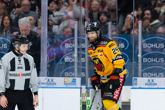 Luleås Brendan Shinnimin lämnar isen