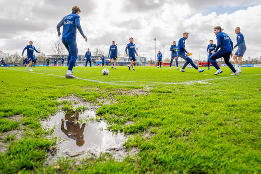Kristian Thorstvedt, Patrick Berg and players of the