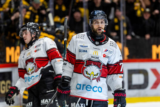 Malmös Topi Niemelä och Robin Hanzl deppar