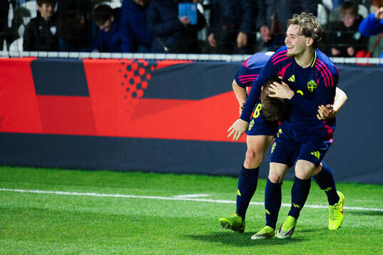 Yannick Geiger of Sweden celebrates