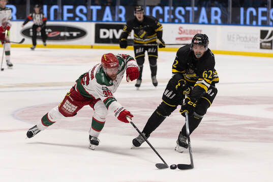 Modos Sebastian Ohlsson och AIKs Simon Åkerström
