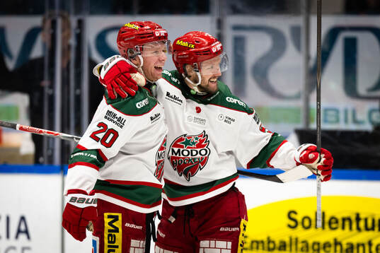Modos Milton Gästrin och Victor Berglund jublar