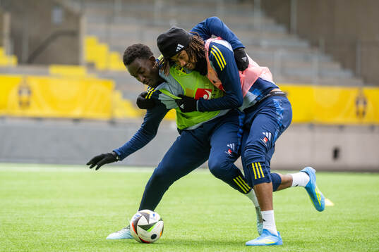 Peter Amoran and Jonah Kusi-Asare of Sweden's U21 national