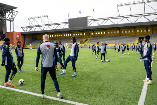 Momodou Sonko, Jonah Kusi Asare of Sweden's U21 national