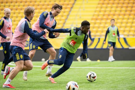 Oscar Sjöstrand and Jardell Kanga of Sweden's U21 national