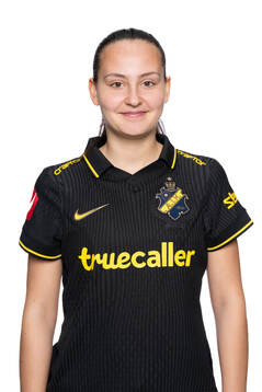 Janelle Yilmaz