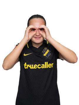 Janelle Yilmaz