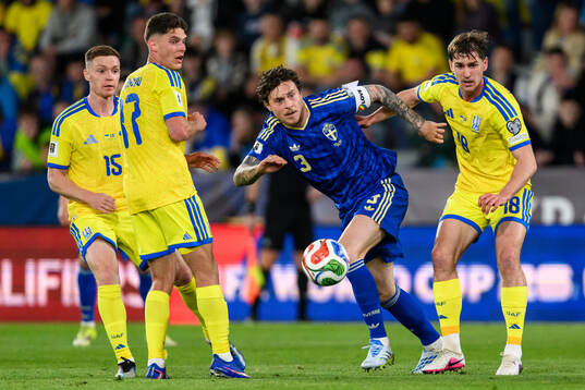 Vitaliy Mykolenko, Georgiy Sudakov and Yehor Yarmoliuk of
