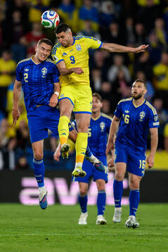 Gustaf Lagerbielke of Sweden and Roman Yaremchuk of Ukraine