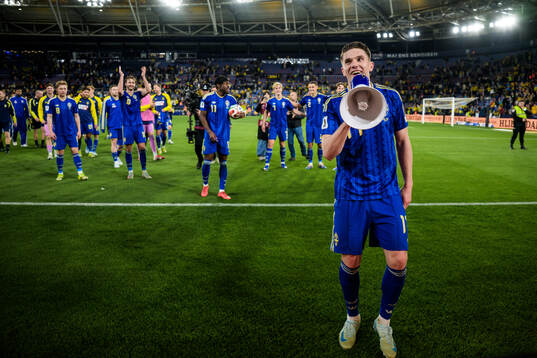 Viktor Gyökeres of Sweden celebrates