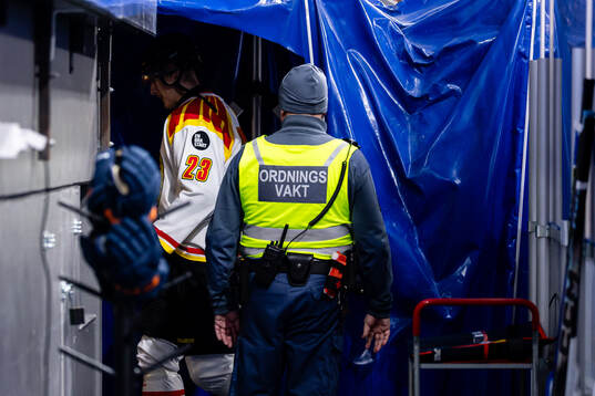 Brynäs Oskar Lindblom deppar