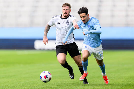 Landskronas Markus Björkqvist och Malmö FFs Adrian Skogmar
