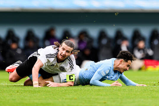 Landskronas Andreas Murbeck och Malmö FFs Adrian Skogmar