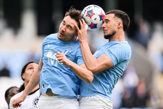 Malmö FFs Yanis Karabelyov och Andrej Djuric