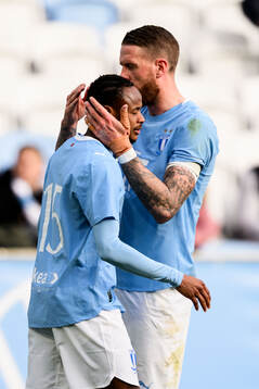 Malmö FFs Yassin Mohammed och Pontus Jansson jublar