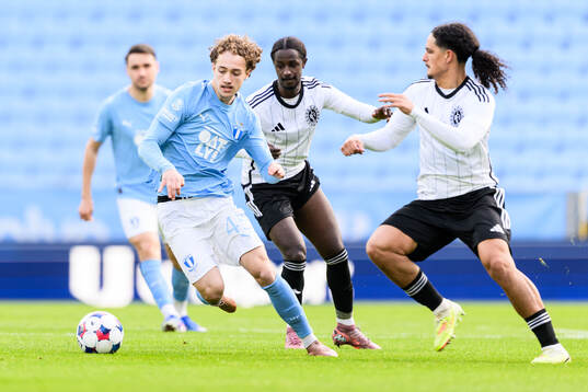 Malmö FFs Anton Höög och Landskronas André Alvarez Perez