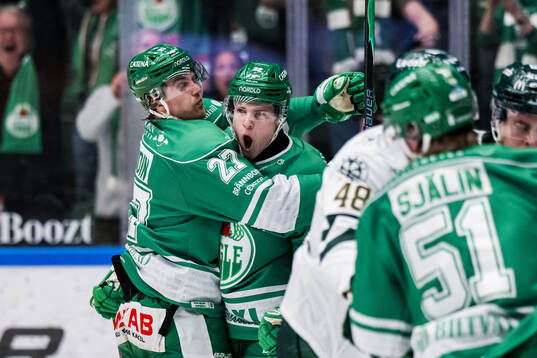 Rögles Isac Solberg jublar
