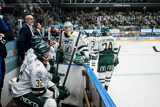 Färjestads målvakt Melker Thelin byts ut