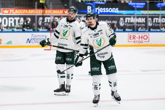 Färjestads Radim Zohorna och David Tomasek deppar