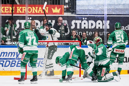 Färjestads Marian Studenic jublar
