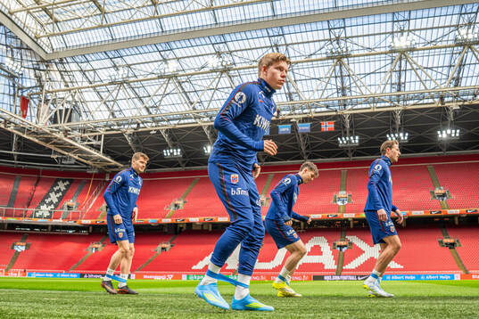 Bläddra bland fler bilder av Football, Norway, training