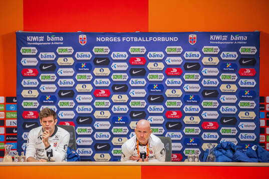 Press officer Morten Morisbak Skjønsberg and head coach