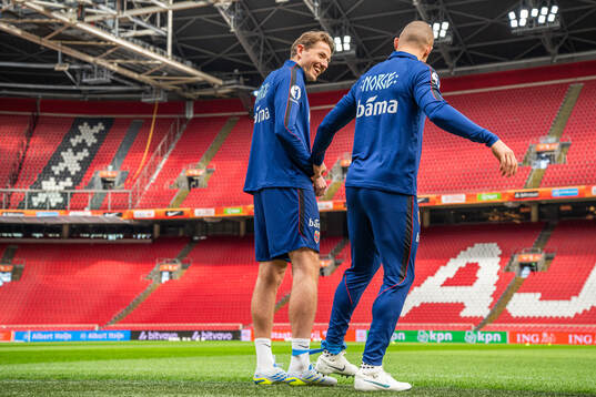 Sander Berge and Leo Østigård of the Norwegian national