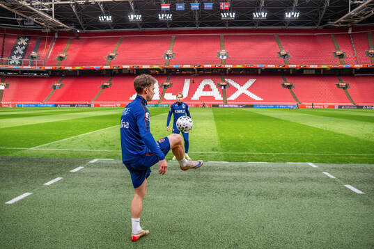 Felix Horn Myhre and Andreas Schjelderup of the Norwegian