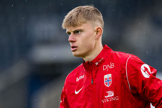 Rasmus Holten of Norway warms up