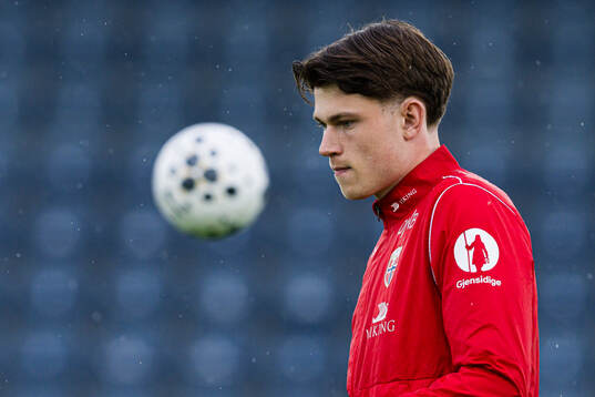 Nikolai Hopland of Norway warms up