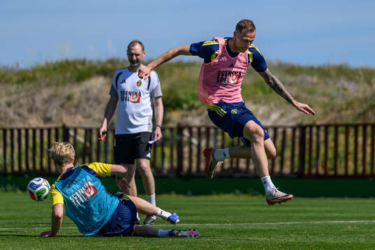 Lucas Bergvall and Gustaf Nilsson of the Swedish national