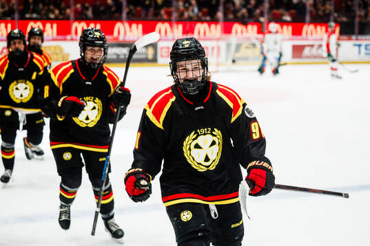 Brynäs Tilde Sundnäs Grillfors jublar