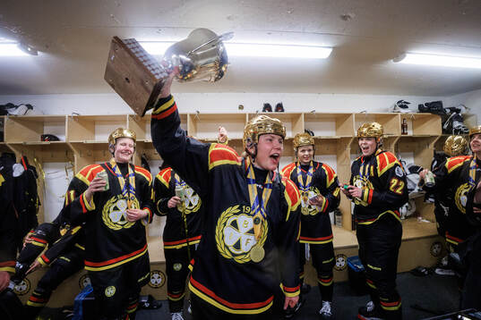 Brynäs Elin Svensson jublar