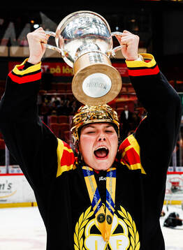 Brynäs Elin Svensson jublar
