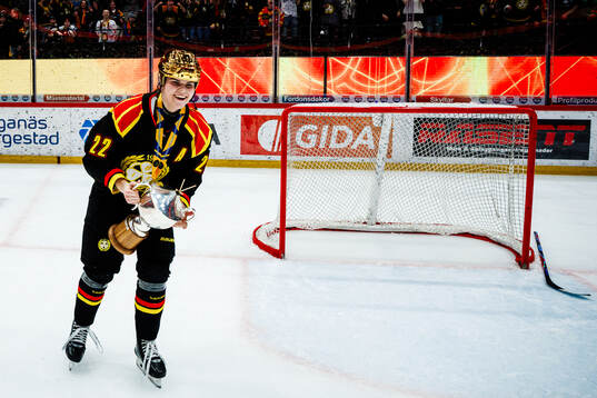 Brynäs Hanna Thuvik jublar